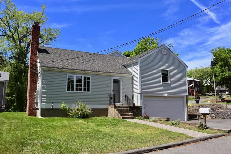 6 Edgewood Rd, Marblehead, MA 01945