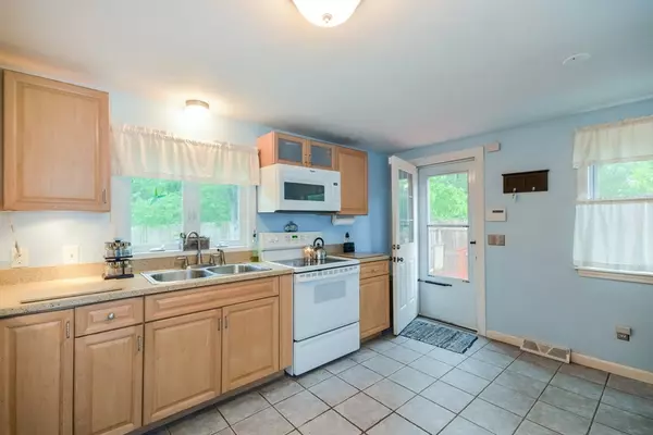 Plymouth, MA 02360,28 Nickerson St