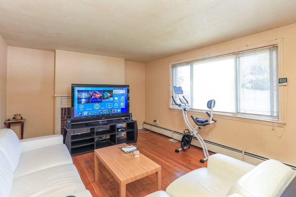 Braintree, MA 02184,260 Hayward St