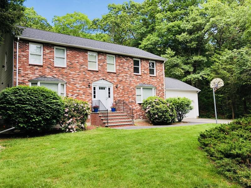 37 Manomet Road, Sharon, MA 02067