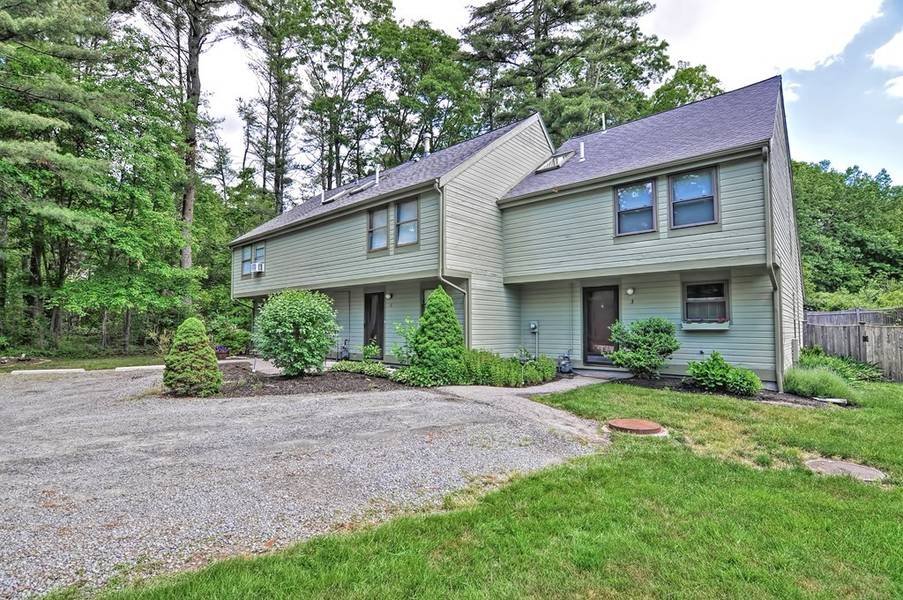 3 Greenwood Village St #3, Easton, MA 02356