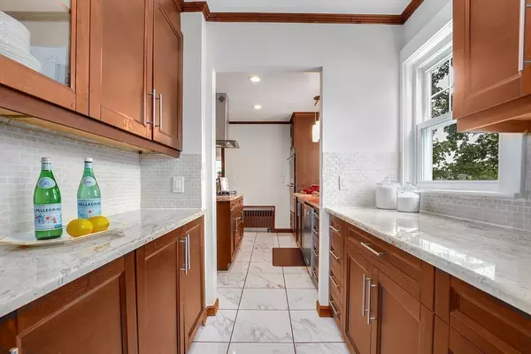 Watertown, MA 02472,44 Upland Road