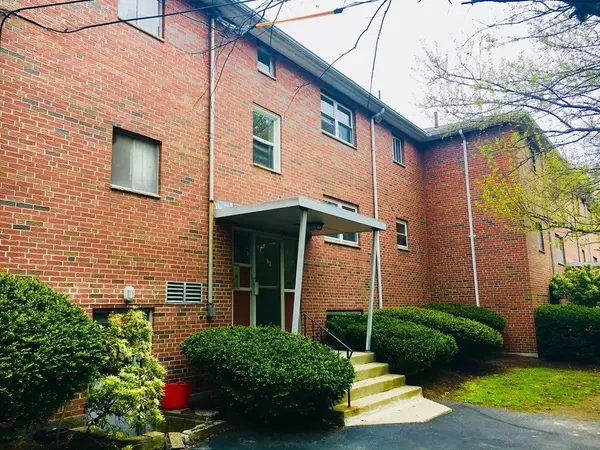 83 Walnut St #2, Newton, MA 02460