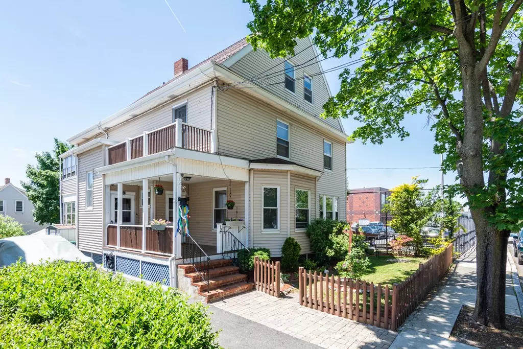 Somerville, MA 02144,10 Raymond Ave