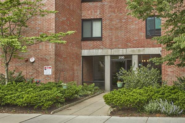 2130 Massachusetts Ave #6D, Cambridge, MA 02140