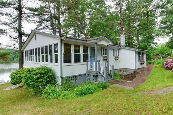 176 Massapoag Road, Tyngsborough, MA 01879