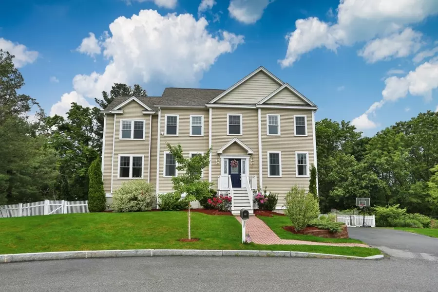 14 Sailor Toms Way, Reading, MA 01867