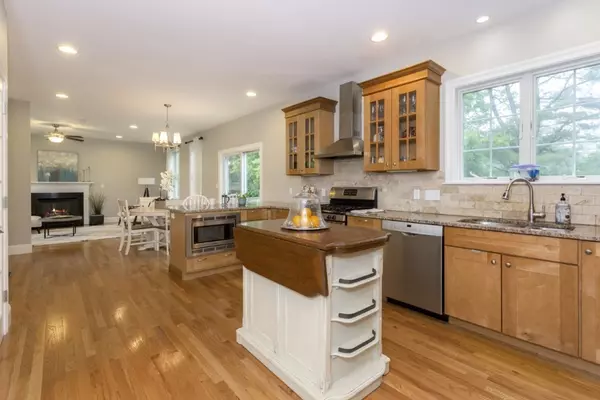 Reading, MA 01867,14 Sailor Toms Way