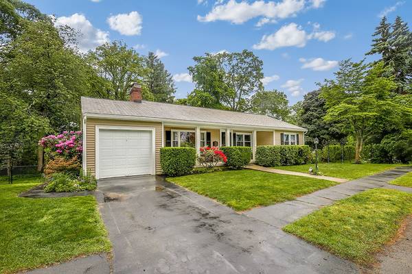 Beverly, MA 01915,29 Albany Cir