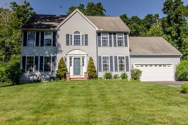 9 Ash Ln, Dudley, MA 01571