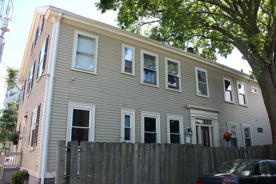 6 Daniels Street #2R, Salem, MA 01970