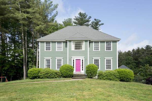 28 Empire St,  Chelmsford,  MA 01824