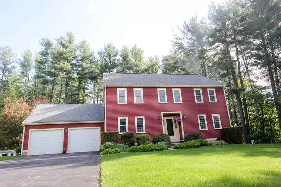 8 Pennycook Way, Amesbury, MA 01913