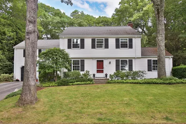 110 Suffolk Rd, Wellesley, MA 02481