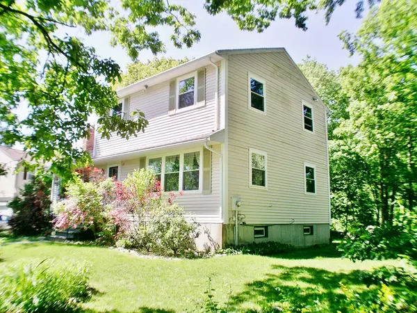 Ashland, MA 01721,12 Pinecrest Lane