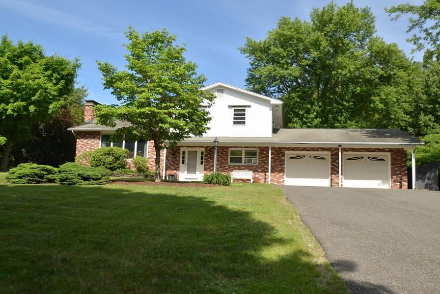 177 River Drive, Hadley, MA 01035