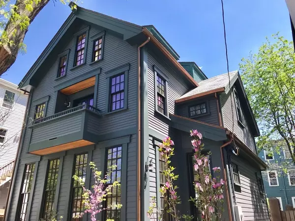 Cambridge, MA 02139,136 Pleasant Street #136