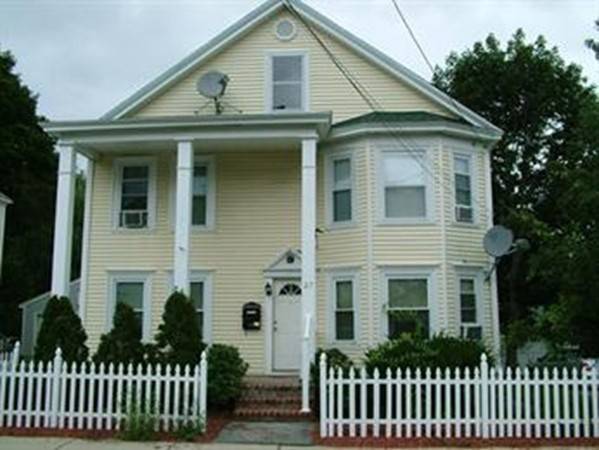 27 Elm St, Methuen, MA 01844