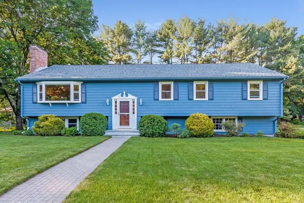 13 Notre Dame Rd, Acton, MA 01720