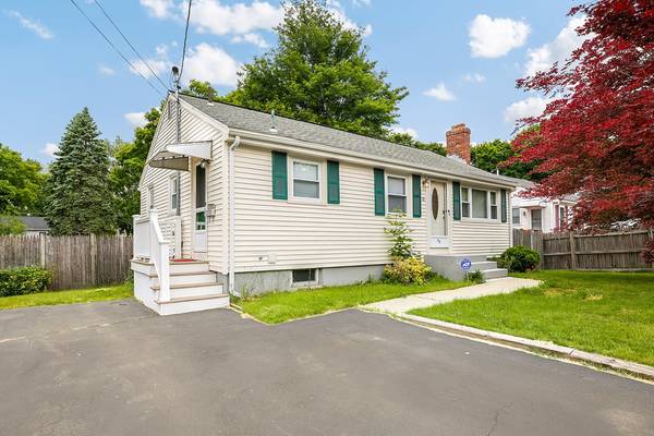 38 Sherman St, Brockton, MA 02302