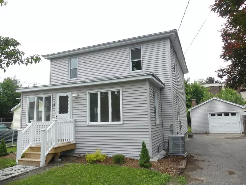 18 Charpentier Blvd, Chicopee, MA 01013