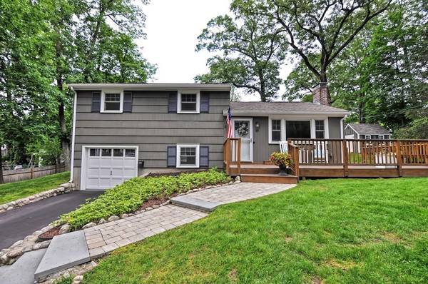 10 Winslow Road, Natick, MA 01760