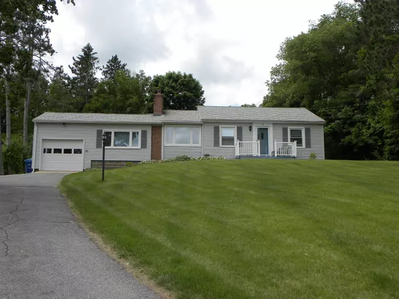 18 Hillside Dr #culdesac, Sturbridge, MA 01566