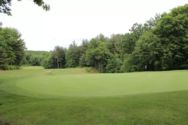Westfield, MA 01085,929 Shaker Road #21