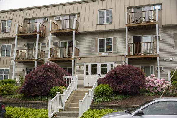 2 Ocean Avenue #3L, Gloucester, MA 01930