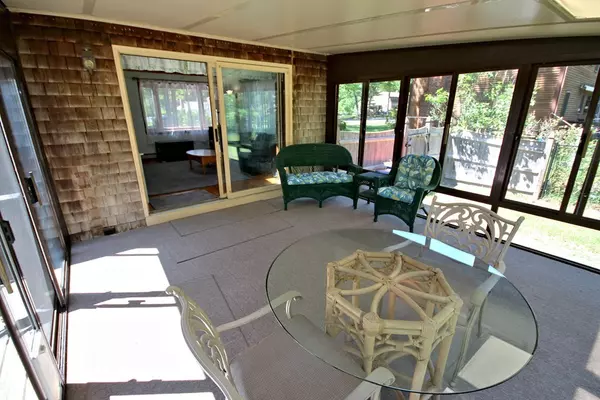 Plymouth, MA 02360,38 W Pond Rd