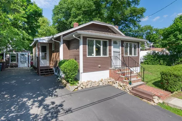 17 Alachua Rd, Weymouth, MA 02189