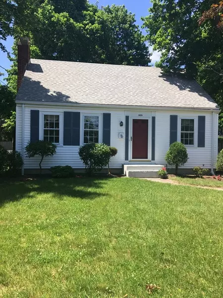 1033 Greendale Ave., Needham, MA 02492