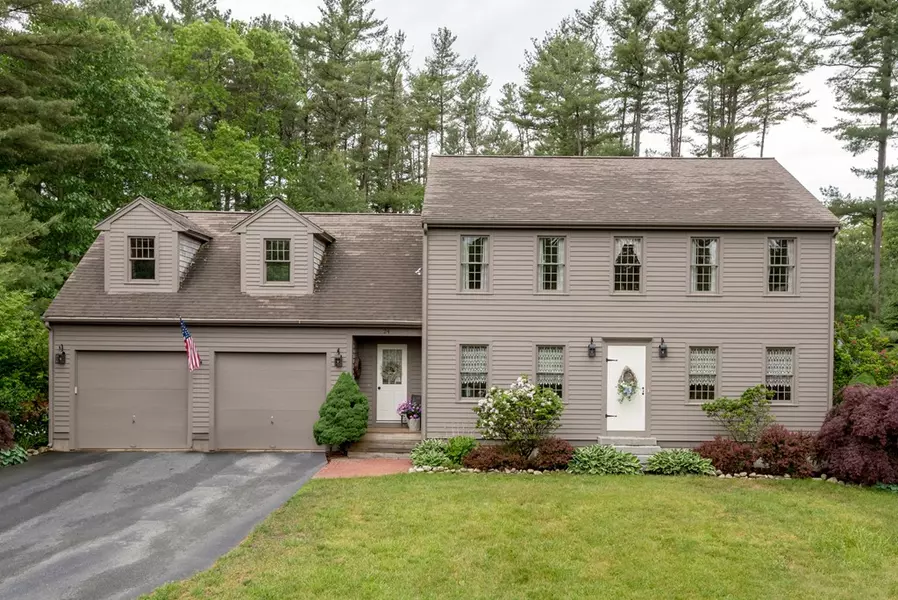 24 Lantern Ln, Pembroke, MA 02359