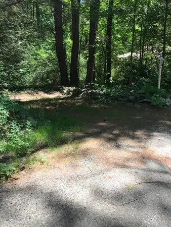 Upton, MA 01568,133 Hopkinton