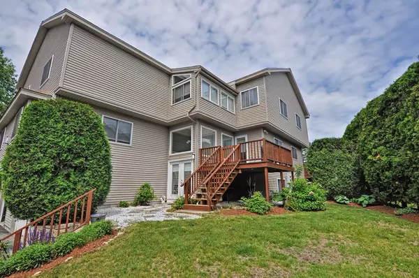 361 Captain Eames Cir #361, Ashland, MA 01721