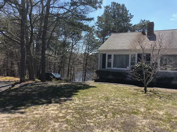 Yarmouth, MA 02673,10 Louise Ln