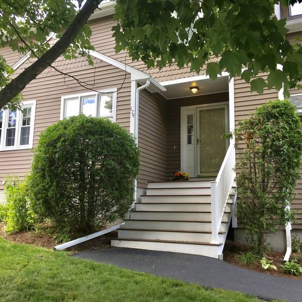 179 Laurelwood Dr #179, Hopedale, MA 01747