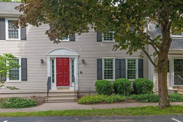 58 Spring #10, Medfield, MA 02052