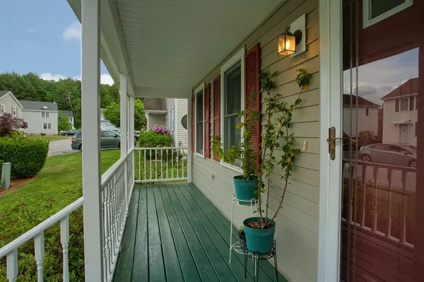 Chelmsford, MA 01863,8 Poultens Green Way