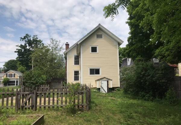 West Brookfield, MA 01585,32 Central St