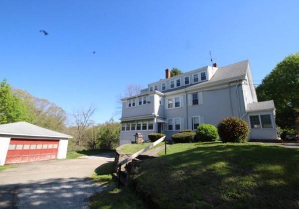 18 Wall St, Bridgewater, MA 02324