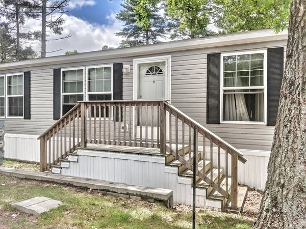 3 Cheryl Lane, Carver, MA 02330