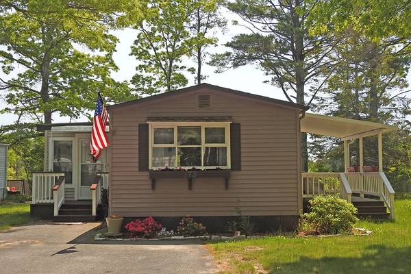 173 Pineview Terrace, Wareham, MA 02576