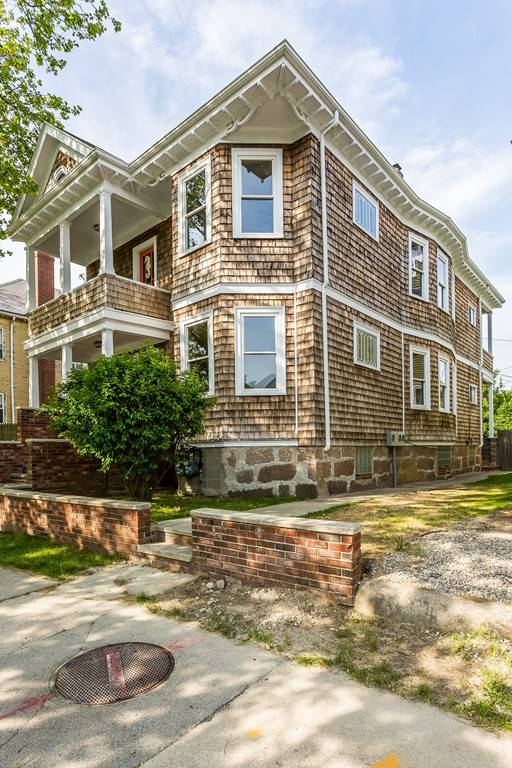 504 Brock Ave, New Bedford, MA 02744