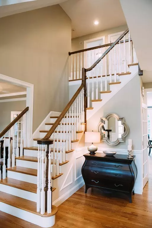 Southborough, MA 01772,12 Orchard Road