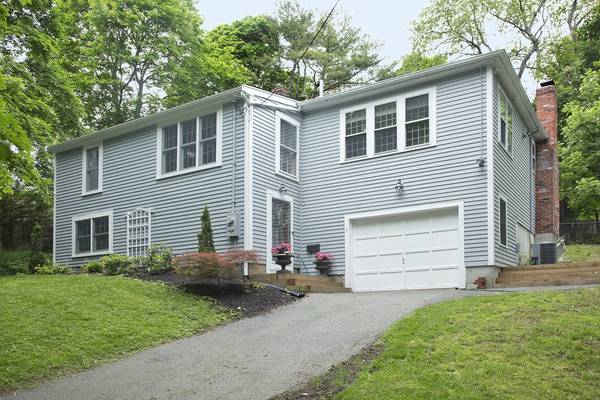 1 Foley Ct, Hingham, MA 02043