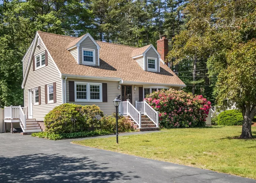 15 Fillmore Drive, Billerica, MA 01821