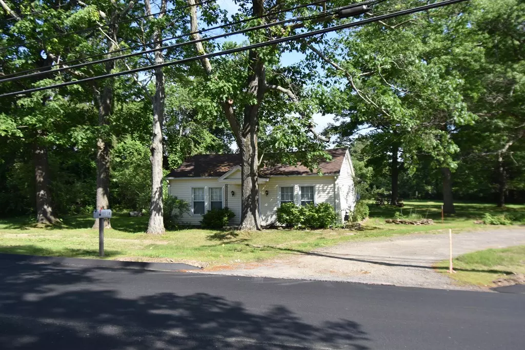 Southampton, MA 01073,118 College Hwy