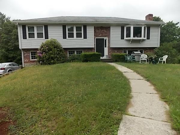 2211 Turnpike St, North Andover, MA 01845