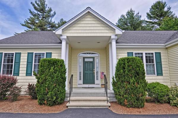 Rehoboth, MA 02769,7 Kimberly Cir #7